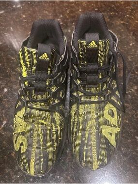 adidas Vigor Bounce Black and Yellow Sneakers Men's
